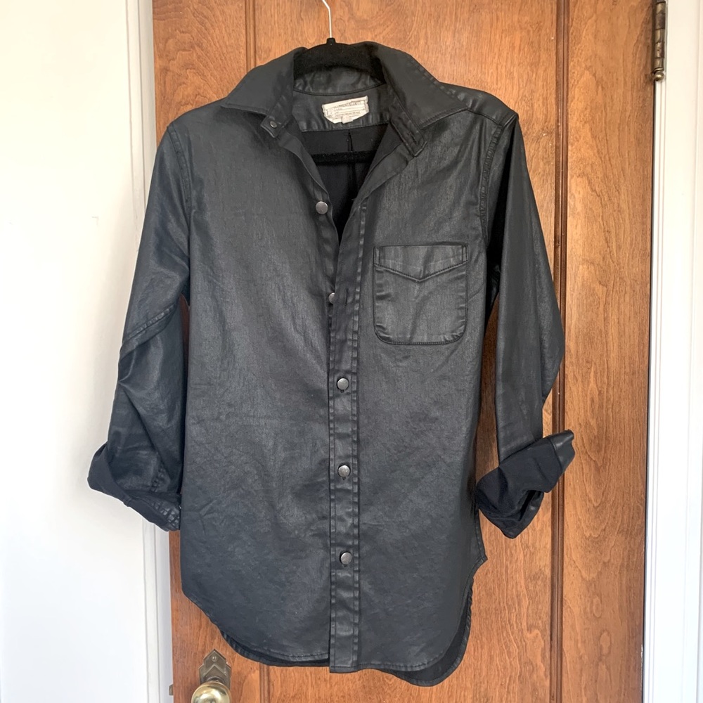 Current Elliot Black Wax Button Down 🖤🖤
